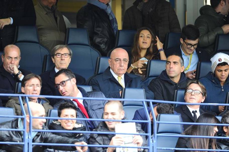 Adriano Galliani in tribuna. Ieri l&#39;incontro con Confalonieri e Berlusconi si è concluso con un&#39;importante decisione per l&#39;a.d. : ad aprile il club passerà nelle mani di Barbara Berlusconi. 